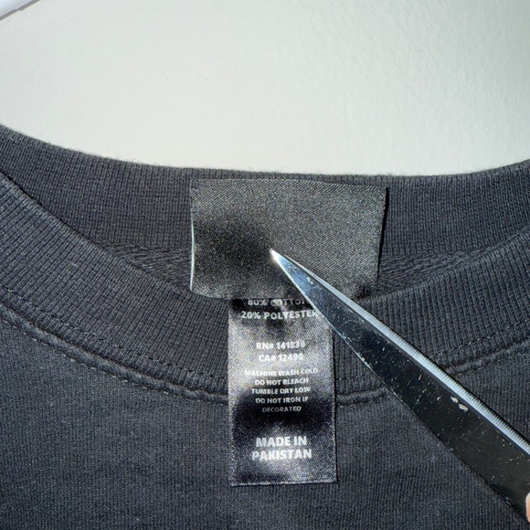 OBEY Crayon Crewneck Black Sweatshirt. Size Large - Picture 5 of 5